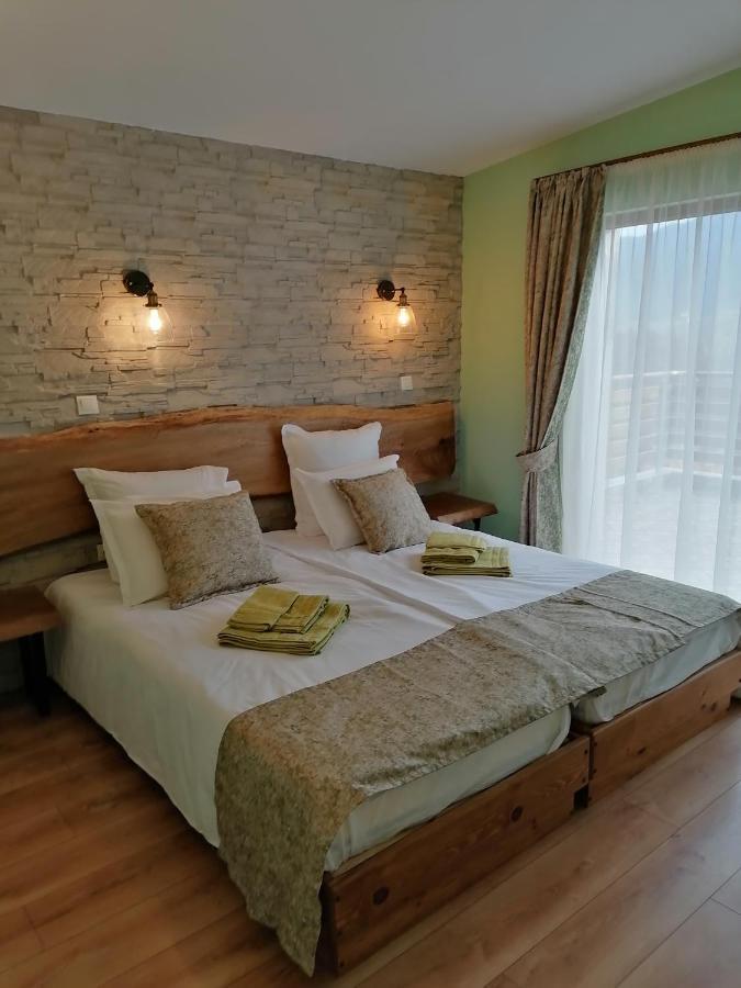 Къща За Гости Радост Guest House Radost Razlog Exteriör bild