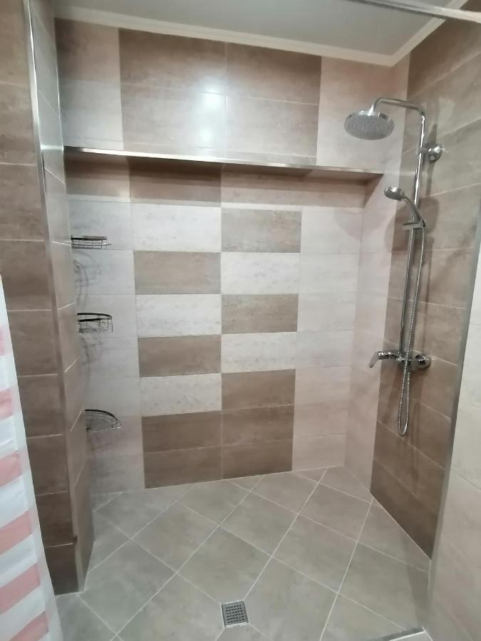 Къща За Гости Радост Guest House Radost Razlog Exteriör bild