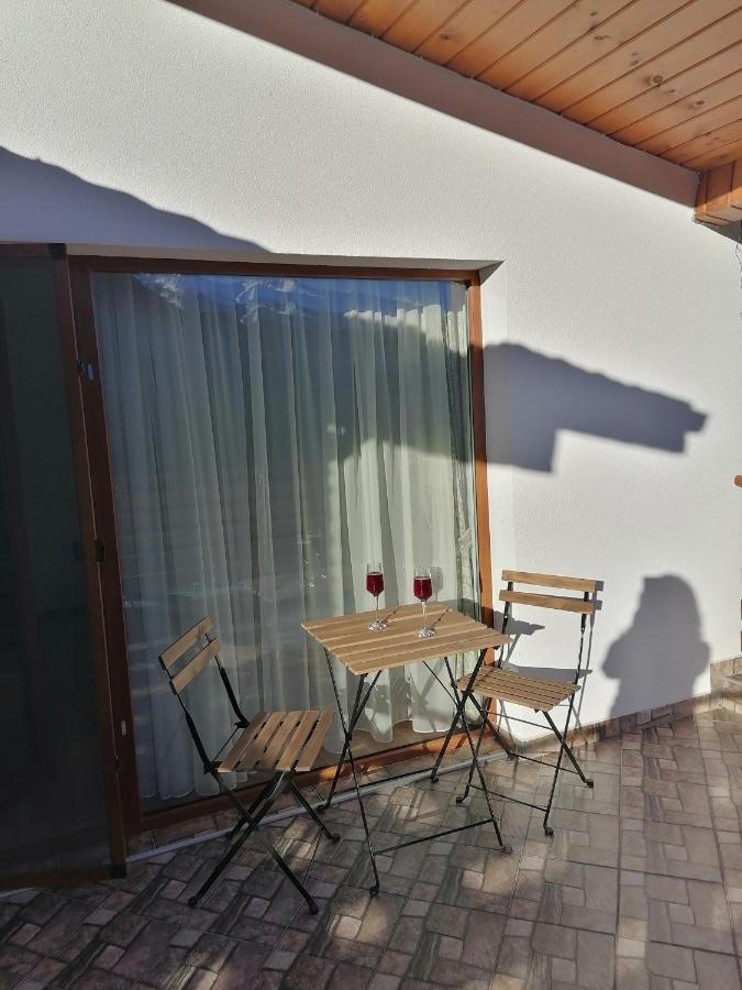 Къща За Гости Радост Guest House Radost Razlog Exteriör bild