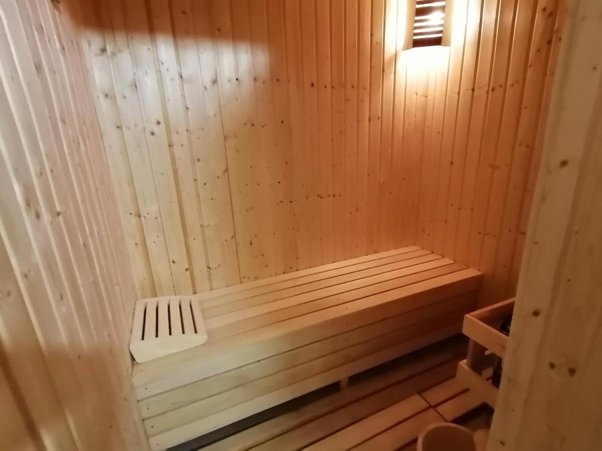 Къща За Гости Радост Guest House Radost Razlog Exteriör bild