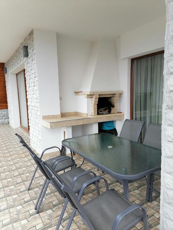 Къща За Гости Радост Guest House Radost Razlog Exteriör bild